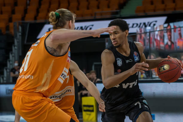 我还可以帮 我还可以帮